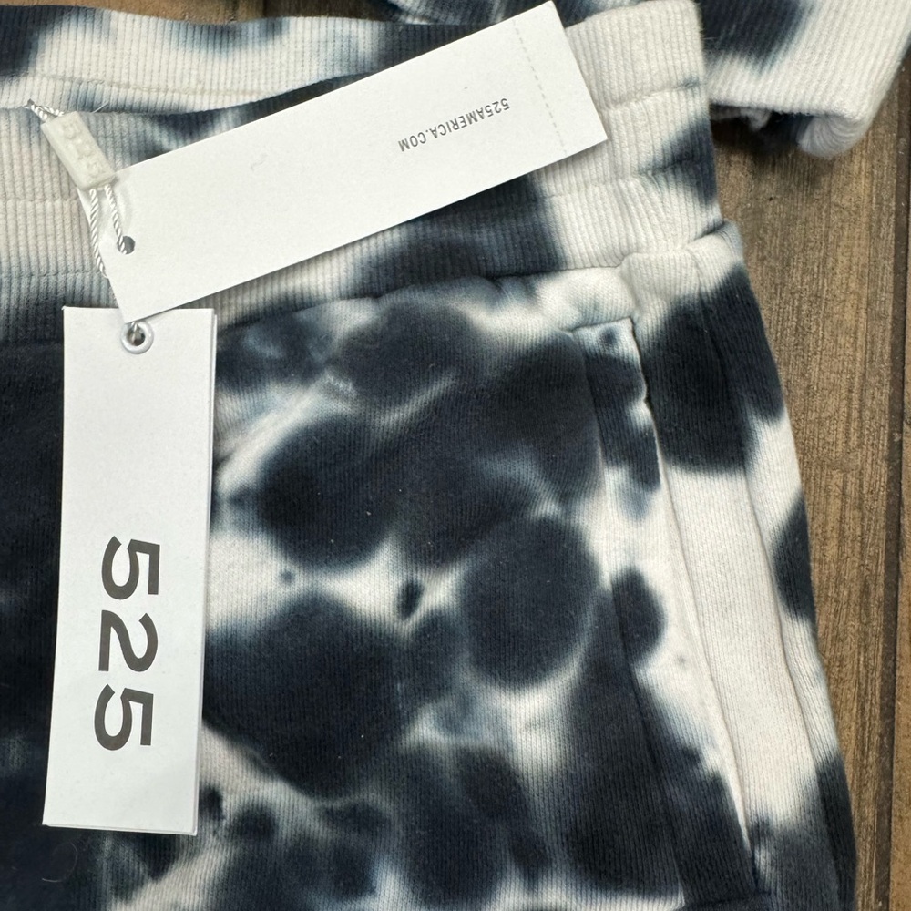 525 America Black & White Size S Monochrome Tie-Dye Sweatshirt and Shorts Set - Picture 5 of 5